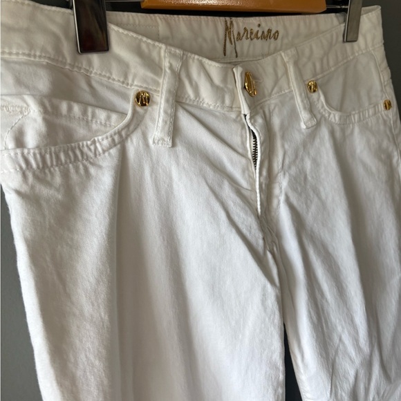 Marciano, size 28, white with gold accents jeans, cotton blend, slim leg - Picture 2 of 6